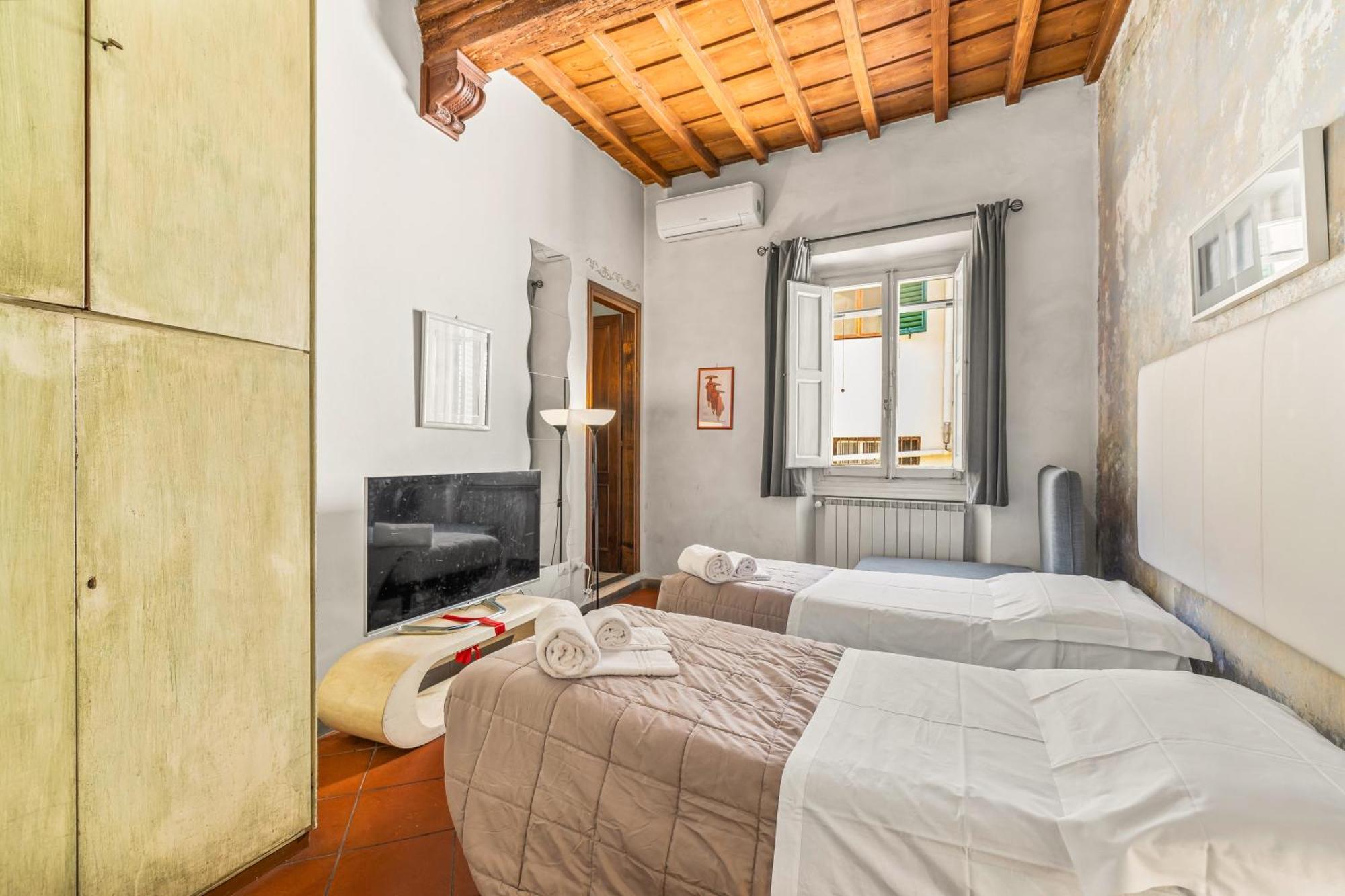 Oltrarno Artisan Residence C&G Флоренция Екстериор снимка